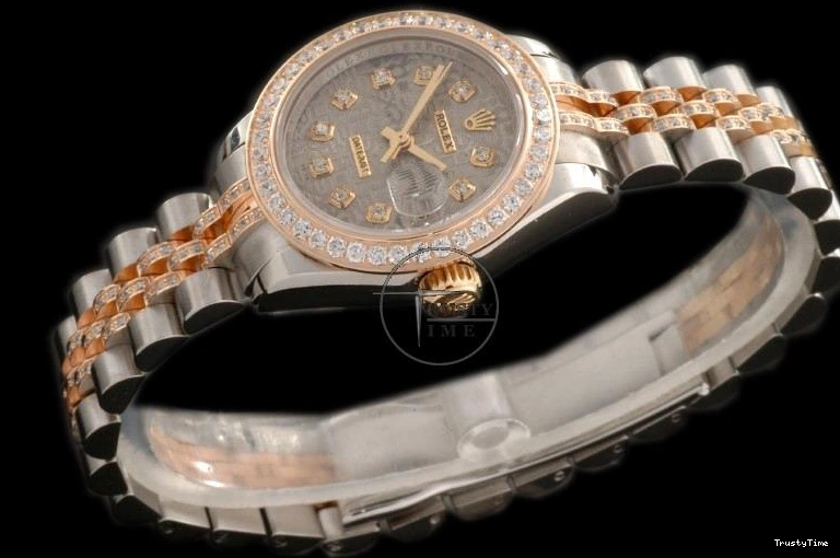 1118 WellDesigned RDJLD0046 – DJ Ladies 769